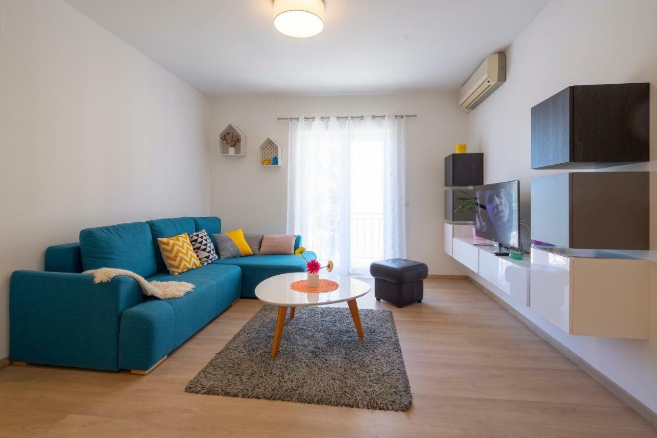 Apartman Pjero 3+2 Makarska Exterior foto